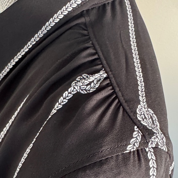 White House Black Market Black and White Womans Shirt NWT - Picture 7 of 12